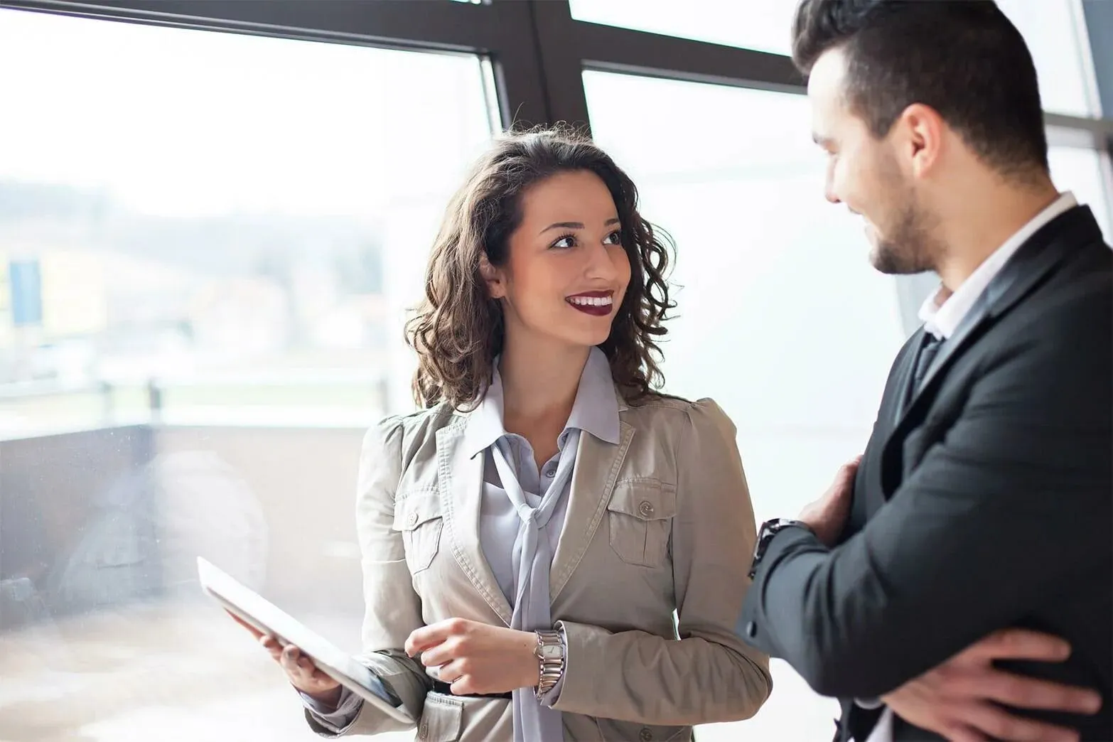 Частный самолет на взлетной полосе